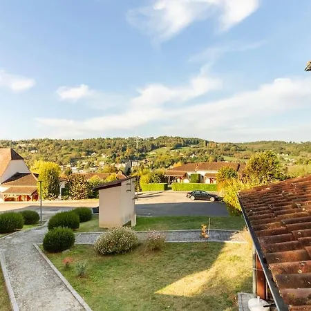 Sarlat, Apptmt T3 Clim Piscine Parking アパート サルラ・ラ・カネダ